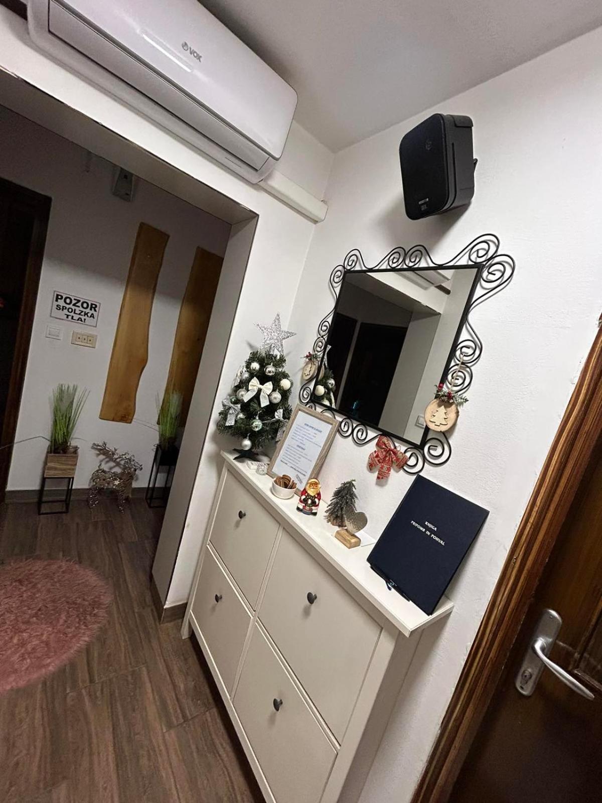 Apartments And Wellness Scavnicar ليوتومير المظهر الخارجي الصورة